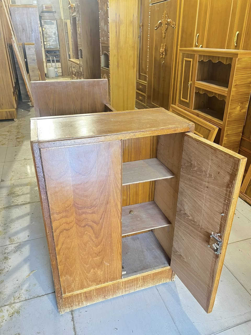 تخت طفل للبيع 👶👩‍🍼محجل
صاج فصال شغل توصي 

للاستفسار الاتصال على الارقام

اسيا 📞***********

عنواننا

الحدباء   قرب مرطبات البحرين ❄️⭕️⭕️
