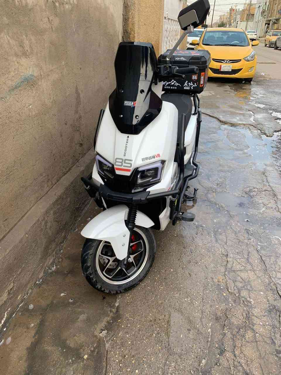 سلام عليكم دراجه شحن البيع موديل 2026بطاريات 6اليثيو بعده زيرو  ماشيه 65 تمشيك 85 كيلو سرعته 85صندوك شاحنه الون ابيض مكان بغداد السيديه. السعر  مليون وميه      رقمي   ***********
