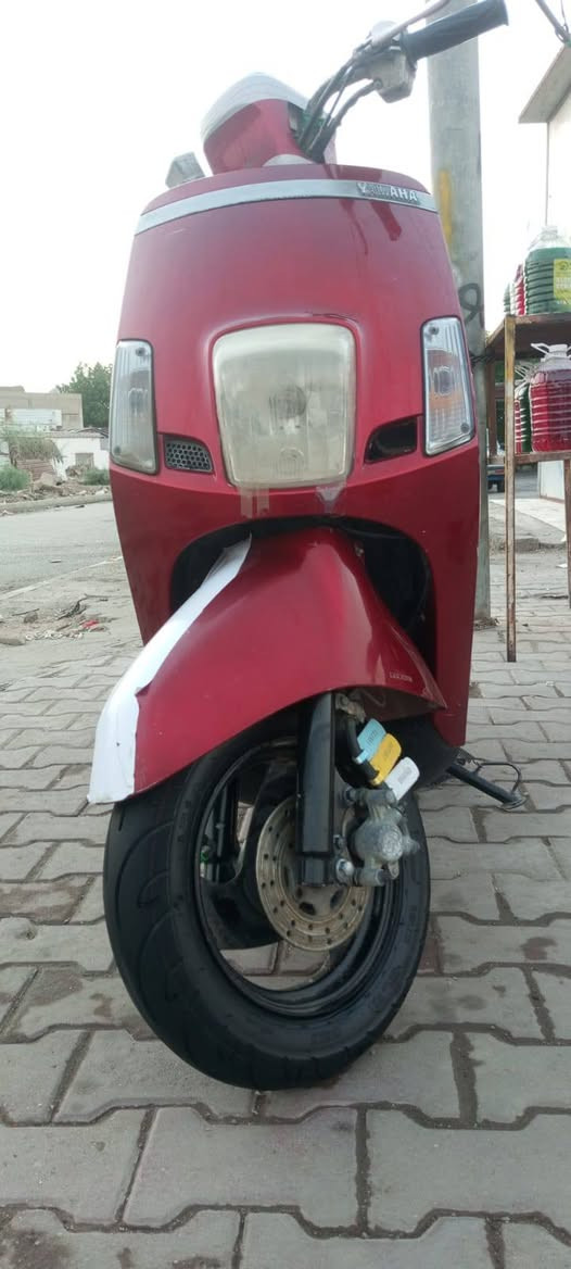 السلام عليكم بوليس مسطره نازل كفاله من كل شيء ما مفتوحه بسعر 850 دراجه ما ناقصها اي شيء***********
