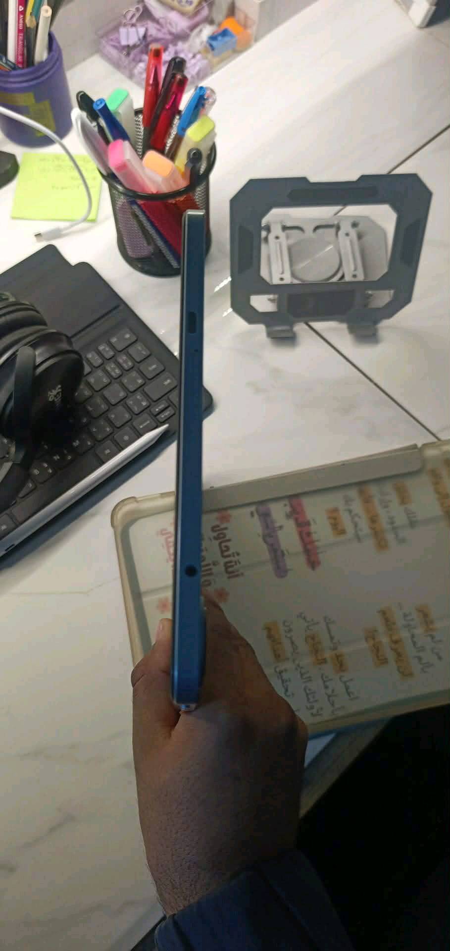 أيباد بلاك فيو ميكة 2 للبيع مستعمل قليل  بعدة جديد وبي ضمان الشركة 
ذاكرة 256 /عشوائية 8+8
كامل الملحقات كارتونة والضمان وكفر وماوس وكيبورت وكيبل شاحنة 
السعر 250وبي مجال قليل 
الاستفسار  خاص
مكاني بغداد 
واتساب