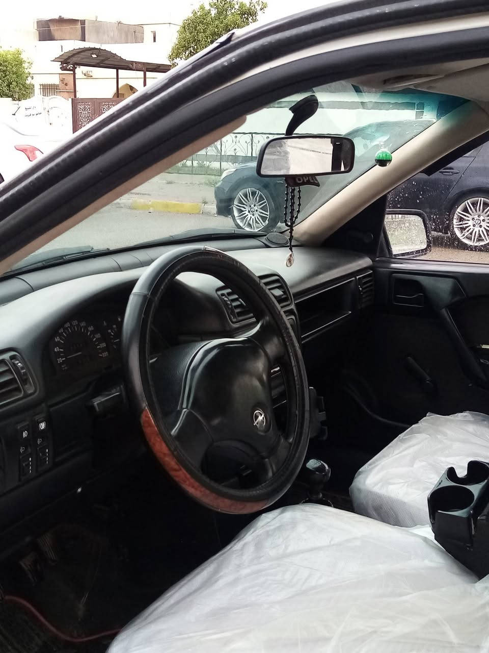 اوبل فكترا للبيع
السلام عليكم اوبل فكترا للبيع
موديل 1991 محدثة95
رقم كركوك سنوية جديدة مشروع وطني
بيها دفتر بانزين
حجم 16 قايش عريض
السعر 42  لان السياره  حيل نظيفة بدون ضربه بدون اخياس و
كير محرك مكفولات   (المكان كركوك) 
ارقم التلفون
***********
