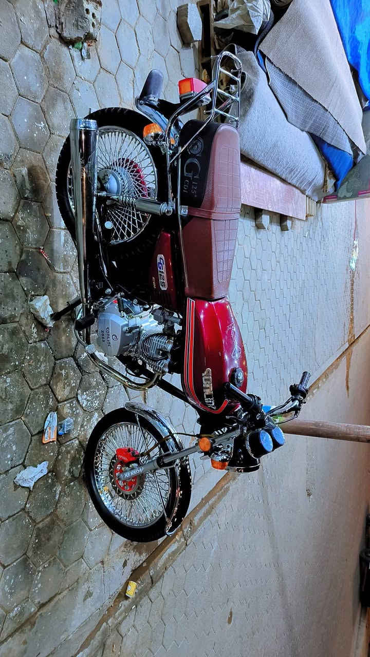 سلام عليكم لبيع نامه برو غطاس تانكي نفخ لون مميز شركت سونك اصلي دراجه ما مفتوح بيه برغي مديل ٢٣طلعه 25جديده وكيله العرضي بخان لمخضر  مقدم دسك مكاني نجف سعره 950بيه مجال لطيبين ***********
