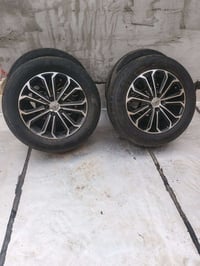 كورولا أصلي • حجم 16 • معه تواير