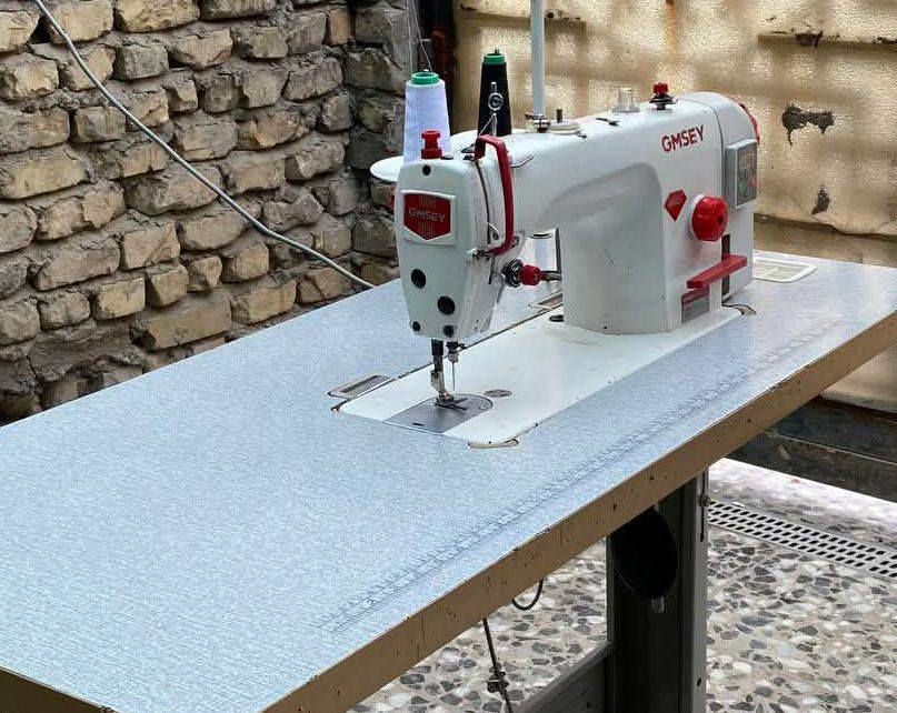 ماكنة خياطه نوع جيمسي كاتم نصف اوتوماتيك بسعر 200مكاني بغداد مدينة الصدر شماعية 
هذا رقمي بيه وتساب راسلني ودلل 
***********
عباس الخياط
