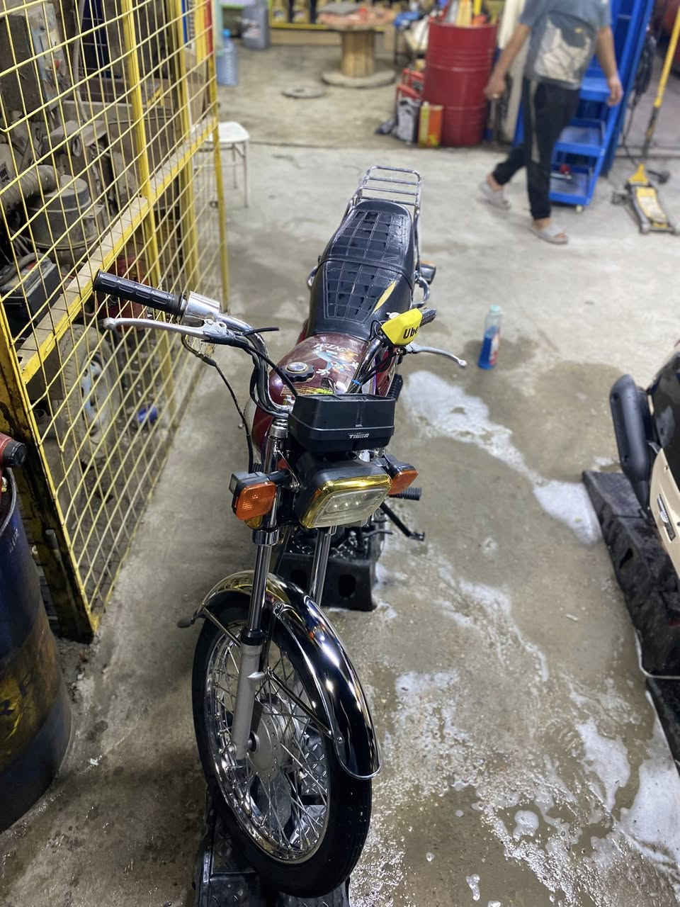 السلام عليكم دراجه نامه شلامجه موديل 2023دراجه نضيفه مكاني بغداد بعد سيطره الشعب القديمه قرب قوس بغداد.  ***********
