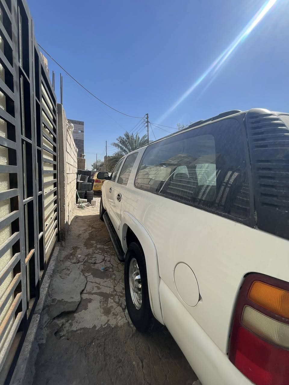 السلام عليكم الفينيه مديل 2000سياره مصبوغه عام بس بيه جراد يرادله صبغه مكينه 5300كيرها1000تخم تاير حداديه كفاله أصوليه شرط التحويل الشراي يتصل وبخدمته ***********
