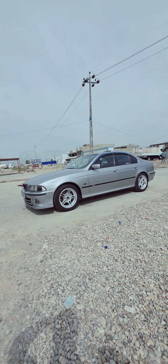 الهم صلي على محمد و ئال محمد
BMW e39 
موديل 2001
محرك 530i v6
ويل M
سقف سلايت 
تايرات لوك 
كير محرك مكفوله 
كهربائيات مكفوله 
بردة خلفية كهربائيه بلادية 
لون سلفر مميز 
استيرن F10
شاشه + كامرا
رقم جديد لحد 2031 و هزة و براد جديد 
بدون اي ضربة 
و صبغ جم قطعة بس اني ابيع صبغ حزام الباقي صبغ بلاد خالي من الضربات 
سيارة كلش حلوة و مال بيت 
مكان السيارة كركوك 
رقم المبايل ***********
