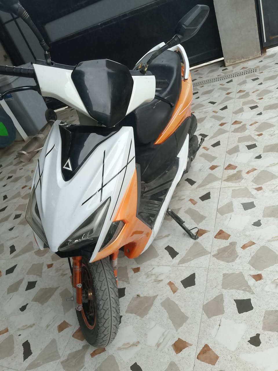 سلام عليكم عندي هاي الدراجة للبيع كله عل البلادي كهربئيات شقاله سلف دراجه نضيفه السعر (375) بي مجال 
الشراي يخابر الهاتف      ***********
