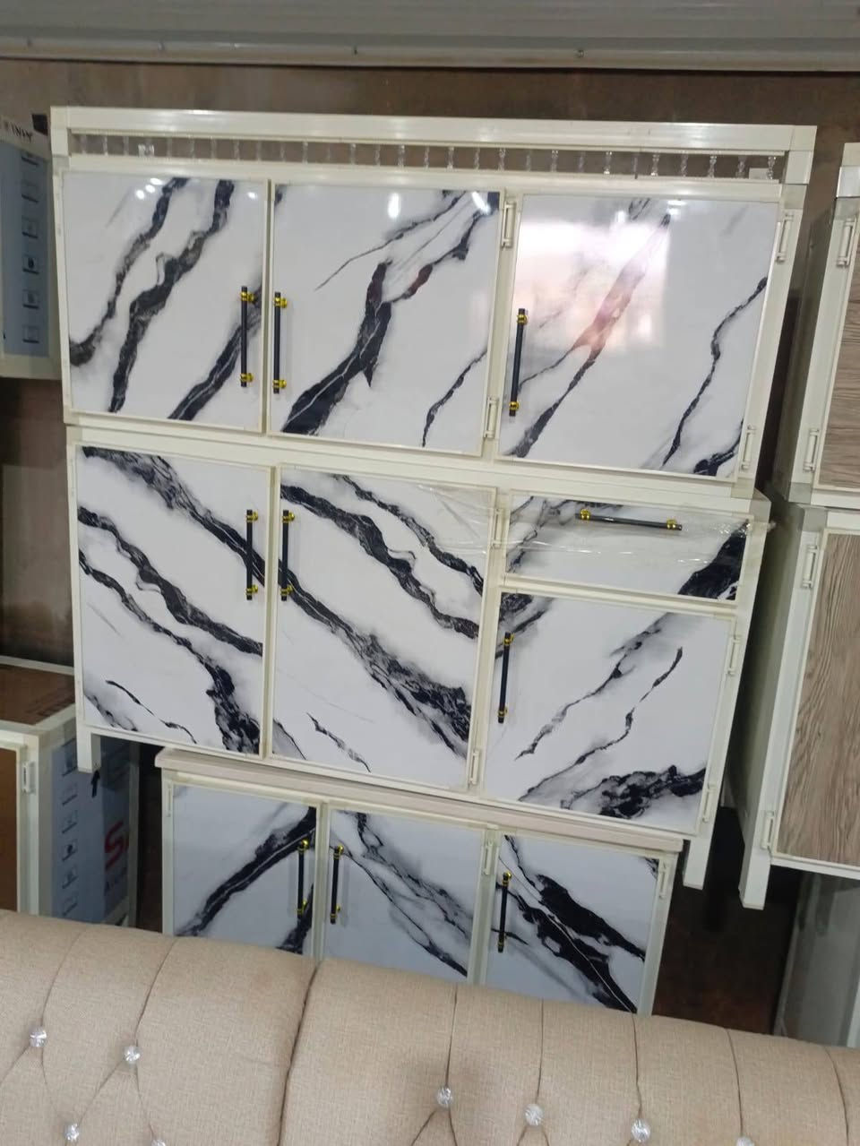 معرض ومزاد اليرموك كاطون الرحمه مقابل محطه ابو حيدر
للاتصال والتواصل خاص او واتساب 
***********
