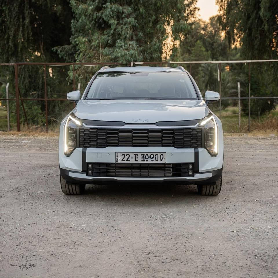 كيا سبورتج 2026 لون ابيض خليجي
وكالة نيم ضمان اكدال 5 سنوات
 ماشية 8 الاف كيلو فقط بحالة الوكالة 

فول موصفات قماره حديد 

رقم اربيل بأسمي تحويل مباشر 
المواصفات 
بصمة 
تشغيل عن بعد 
حساسات امامي خلفي
كامرا دوارة
صندوق كهربائي 
ويل 19
كشنات كهرباء 
كشنات تدفئة 
داخل بيجي
سايد بريك كهرباء 
مانع انزلاق
ABS
اوتو هولد
مودات قيادة3
شاشة الحجم الكبير متصله

مكان السيارة الكرخ
للاستفسار ***********
السعر 243 وبيه مجال
