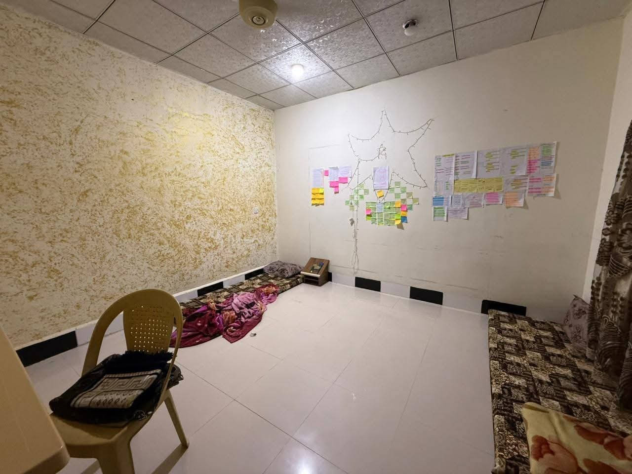 #دار للبيع طابو صرف طابق واحد صالح للسكن ( بيع بحساب قطعه )المساحه 200م الواجهه 10م العنوان ( روناكي ) 
__________________________
غرفتين نوم _ هول _ استقبال _ مطبخ _ صحيات _ كراج 
_________________________
#السعر ( مراسله الصفحه ) سعر مناسب جدا
__________________________
***********
***********
