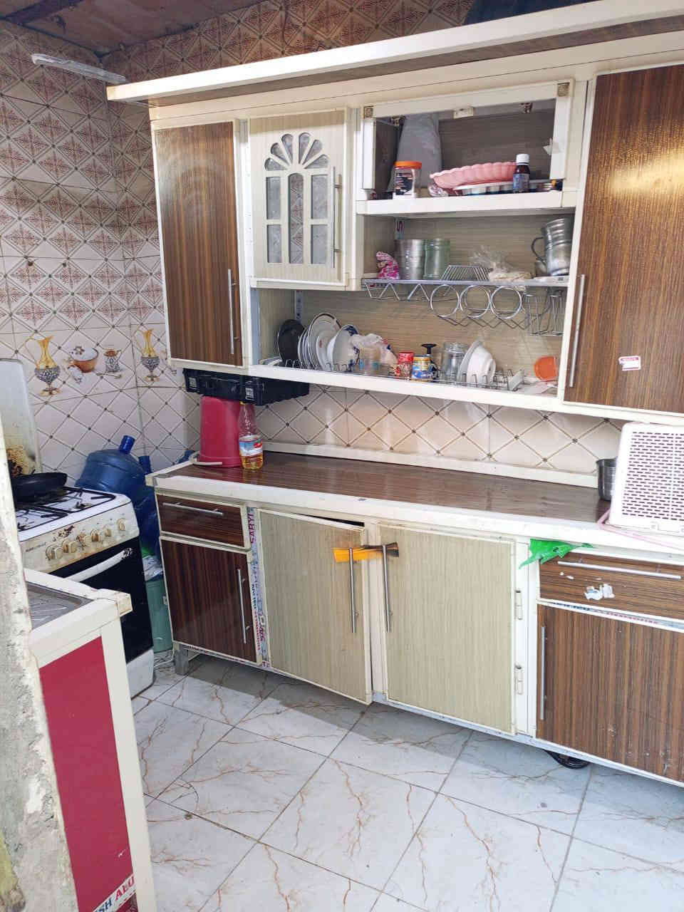 يا الله بيت للبيع 50م
 سعر 15 💲معه مجال 
بناء بلوك سقف عكاده 
خدمات كامله مدرسه قريبه كلش العنوان نجف الاشرف مقابل قرية الغدير الاولى شارع الصب عمود 276
للستفسار ***********
