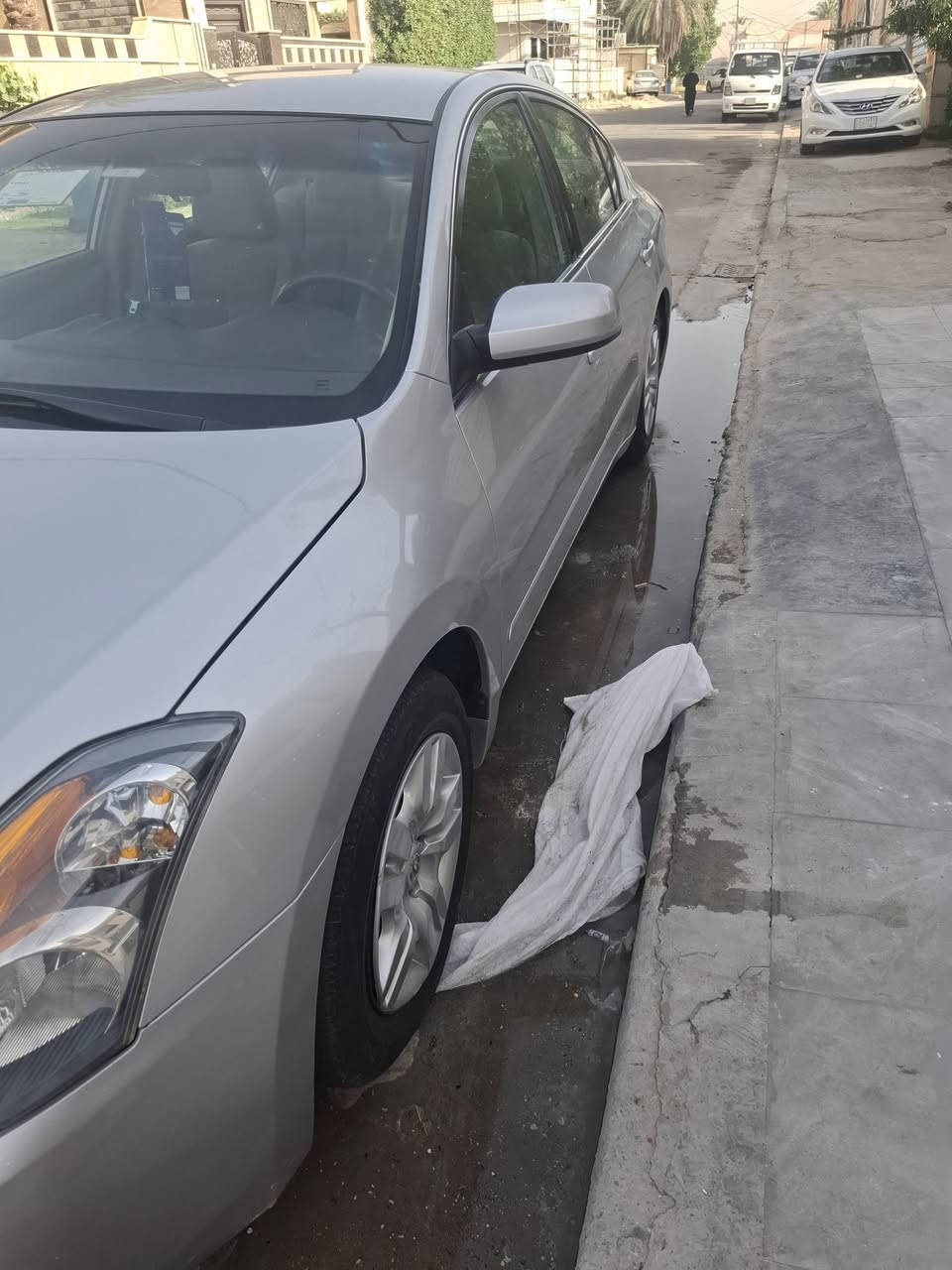 التيما 2009
رقم بغداد جديد بأسمي
ماشيه 114 حقيقي 
السونار موجود 
السعر 100 
مكان بغداد حي الخضراء 
***********
