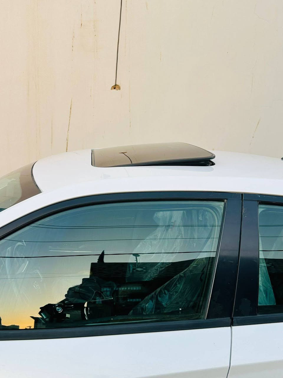 سلام عليكم اخوان جارجر  لبيع ٢٠١٣ كامل المواصفات رقم شمالي هزة جديدة تحويل ثاني يوم سيارة مامشتغله خط مال جناي حادثها فقط باب جهه السائق وجاملغ امامي 
السعر ١٧٥ وبيها مجال حك الجية 
موبايل وات ساب *********** والله يرزق الجميع
