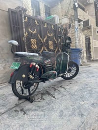 دراجه شحن حجم 20الدراجه كلش نضيفه وسريعه الدراجه 5بطاريات كهربائيات كل...