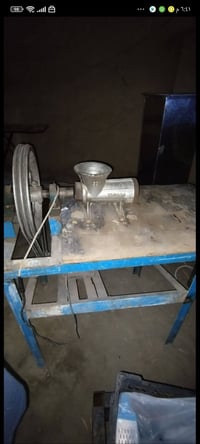 ورحمه الله غراض مطعم للبيع بوجه مترتين ودكتات ٨ امتار مع مروحتين بقوة ...