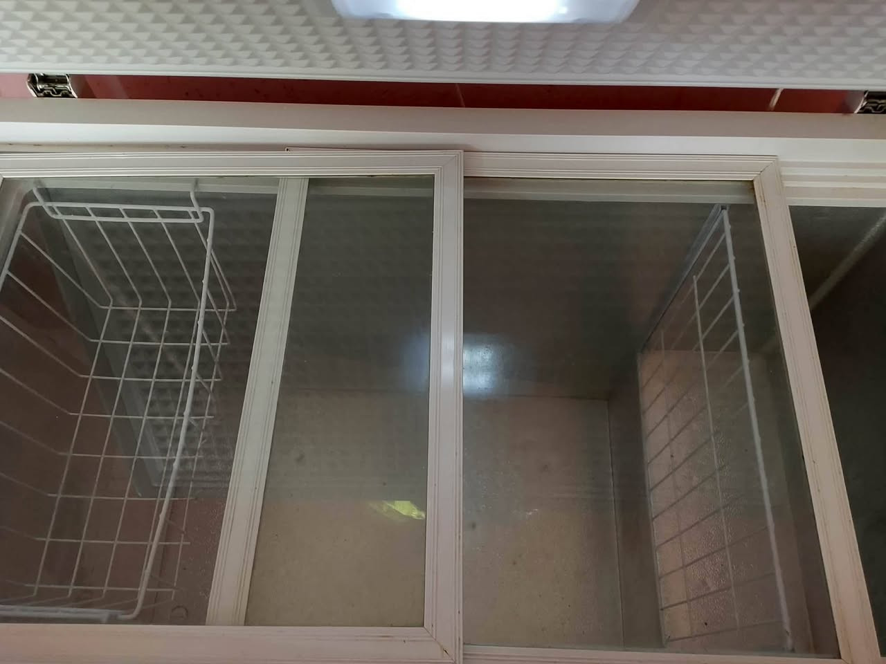 مجمده للبيع سعرها ٢٥٠ الف بيها مجال بسيط ***********
