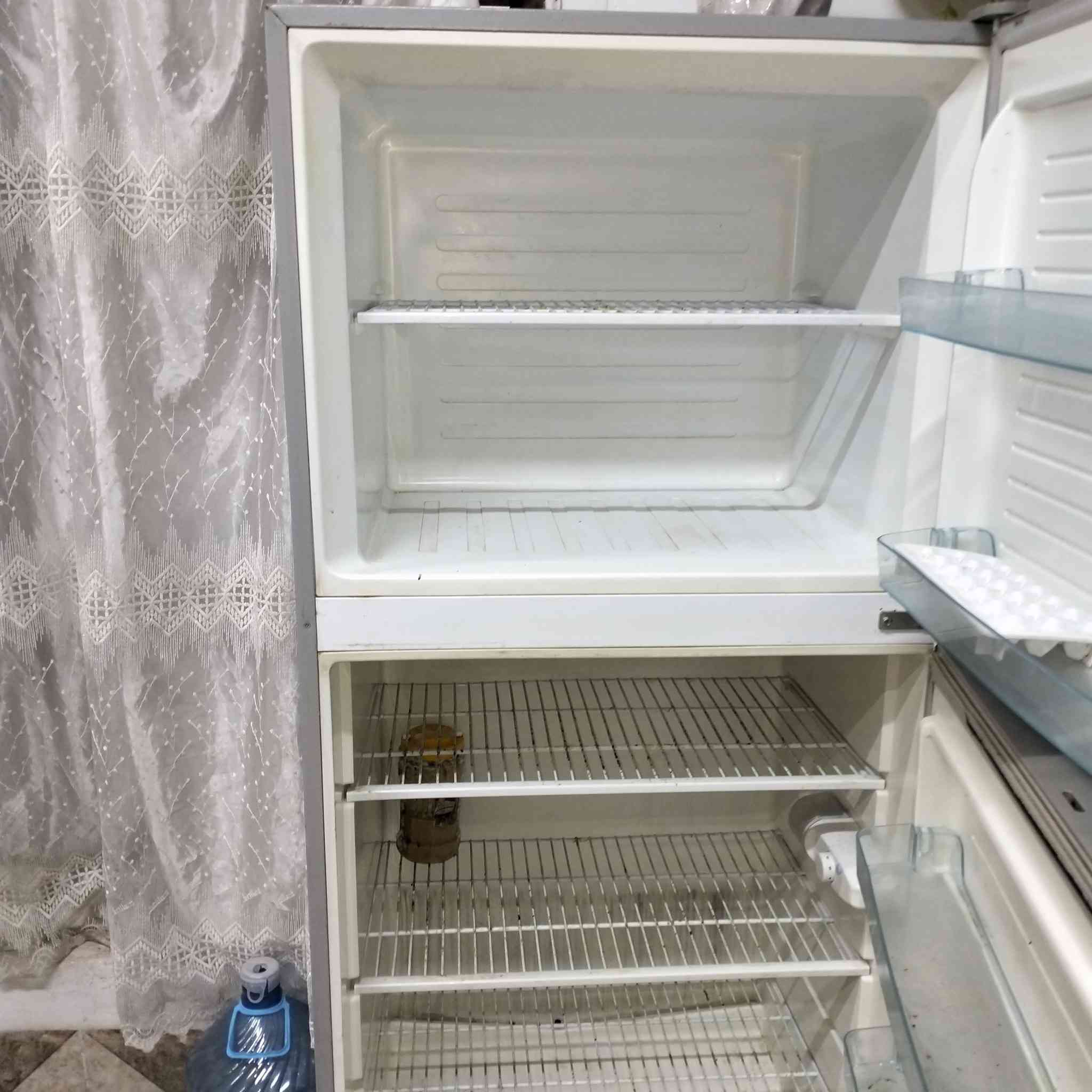 السلام عليكم
ثلاجه حجم 18بلاد شركه
مكلف بلنشر سعر150قفل يريدونها
*********** حي النصر٢
