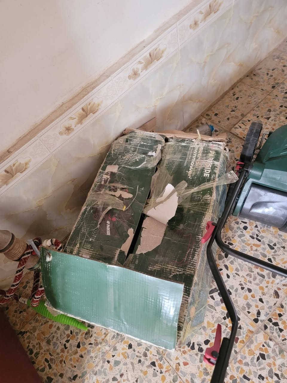 سلام عليكم حاروثة حديقة كهربائيه بارك سايد الألمانية بالة نضيفه شرط عالفحص مكاني الديوانيه يوجد توصيل حسب الاتفاق


**إذا كنت صاحب هذا الإعلان وتريد حذفه لأي سبب، رجاءا أرسل رسالة إلى الدعم الفني**