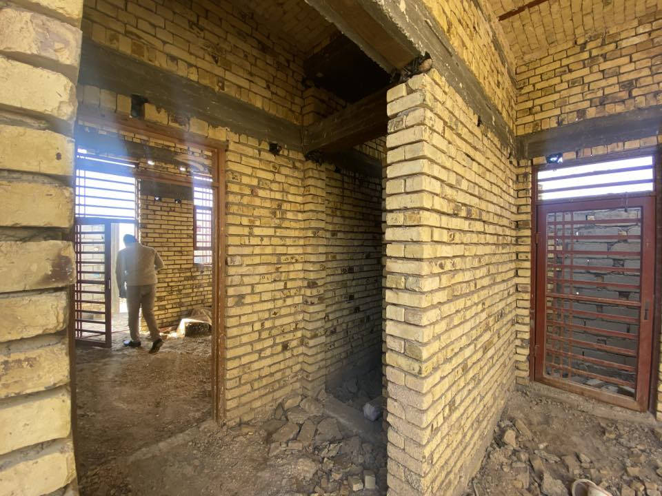 هيكل زراعي حي الحسين خلف الصيطره طريق سوق ناصريه المساحه 200م بناء طابوق اعكاده للأستفسار ***********
