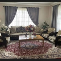 ١٠مقاعد • خشب زان • مقاعد متحركه