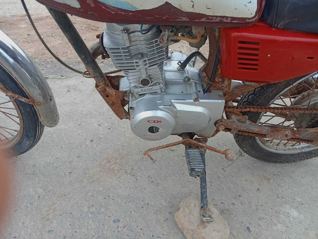 سلام عليكم دراجه للبيع أوراق موديل 11 مكينه جديده مكان ميسان الكحلاء رقم ***********
