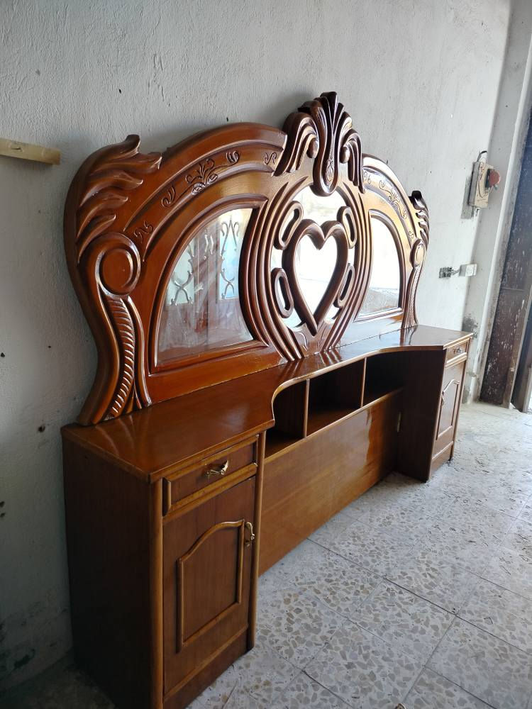 السلام عليكم
غرفة نوم عراقي ...تزگام ثقيل
داخل وخارج صاج
دنگة جاو
كنتور 6 بيبان...
مع ملحقات كاملة
غرفة نضيفة مثل ما موضح بالصور
للاستفسار
الاتصال على ***********
متواجد واتساب عمارة, ميسان
