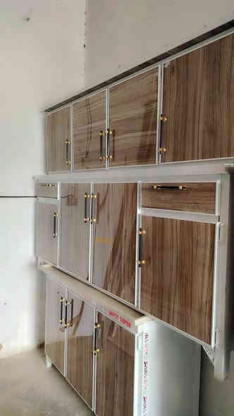 سلام عليكم وصول وجبه جديده في مزاد لأخوين العنوان المفرق الطرق والجسور مقابيل العزات بن تجه رايح عليه المفرق السعر اب 325 وبي مجال الاستفسار *********** كونترات جديد مترين والسنك مترا و30 يتوفر الالوان
