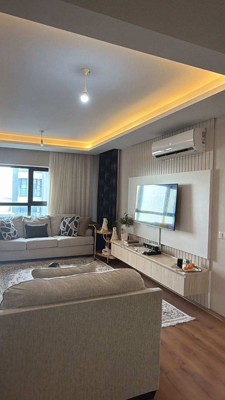 شقه للبيع في گنجان لايف 
مساحه ١٢٨
ثلاث غرف نوم 
الشقه كلش نظيف والسعر جدا مناسب 
للاستفسار ***********
