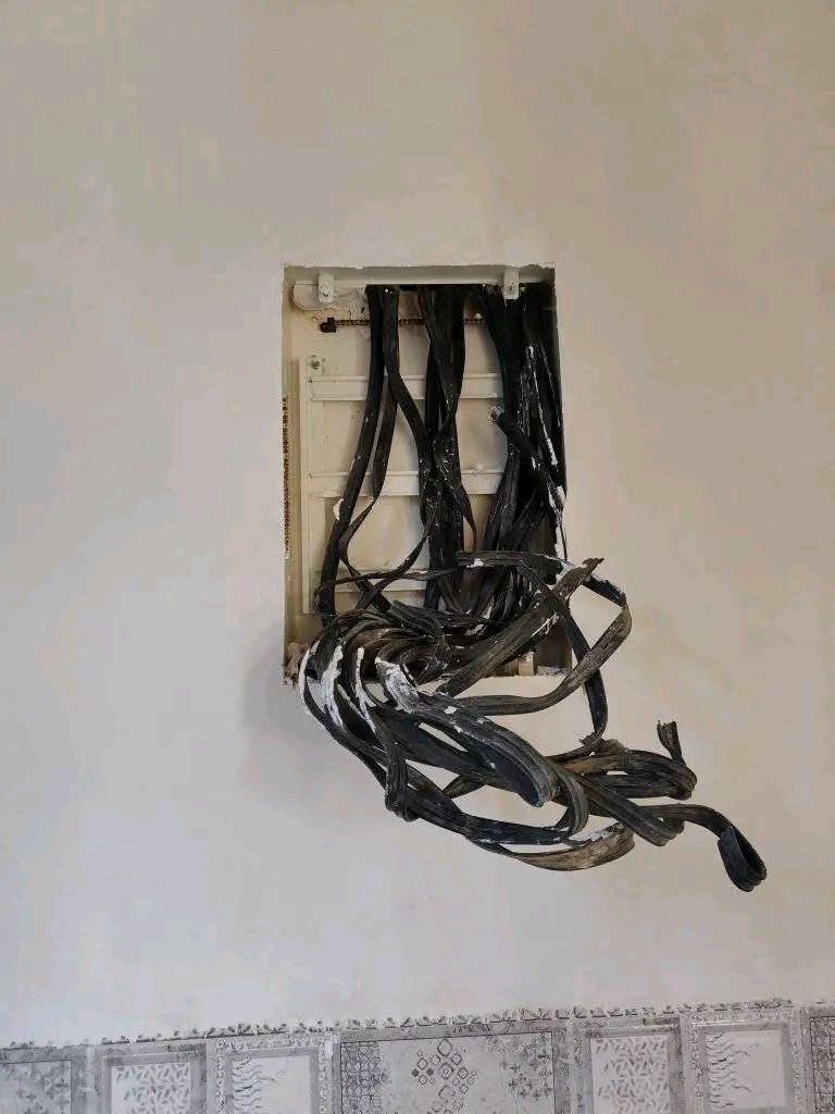 كادر لبخ جص من الموصل شغل درجه اولى شرط تاخذ الحايط جام وشغل حسب الطلب شغلي منذ 4 سنوات بلبيجي وناحيه الحجاج  كادر مكون من 10 اشخاص البيت مايطول 3 ايام ومن الله التوفيق الشغله جاهز ومن يرغب بلعمل ينتصل ع ارقم ***********/‏‪‪0773 595 5399‬‬‏
