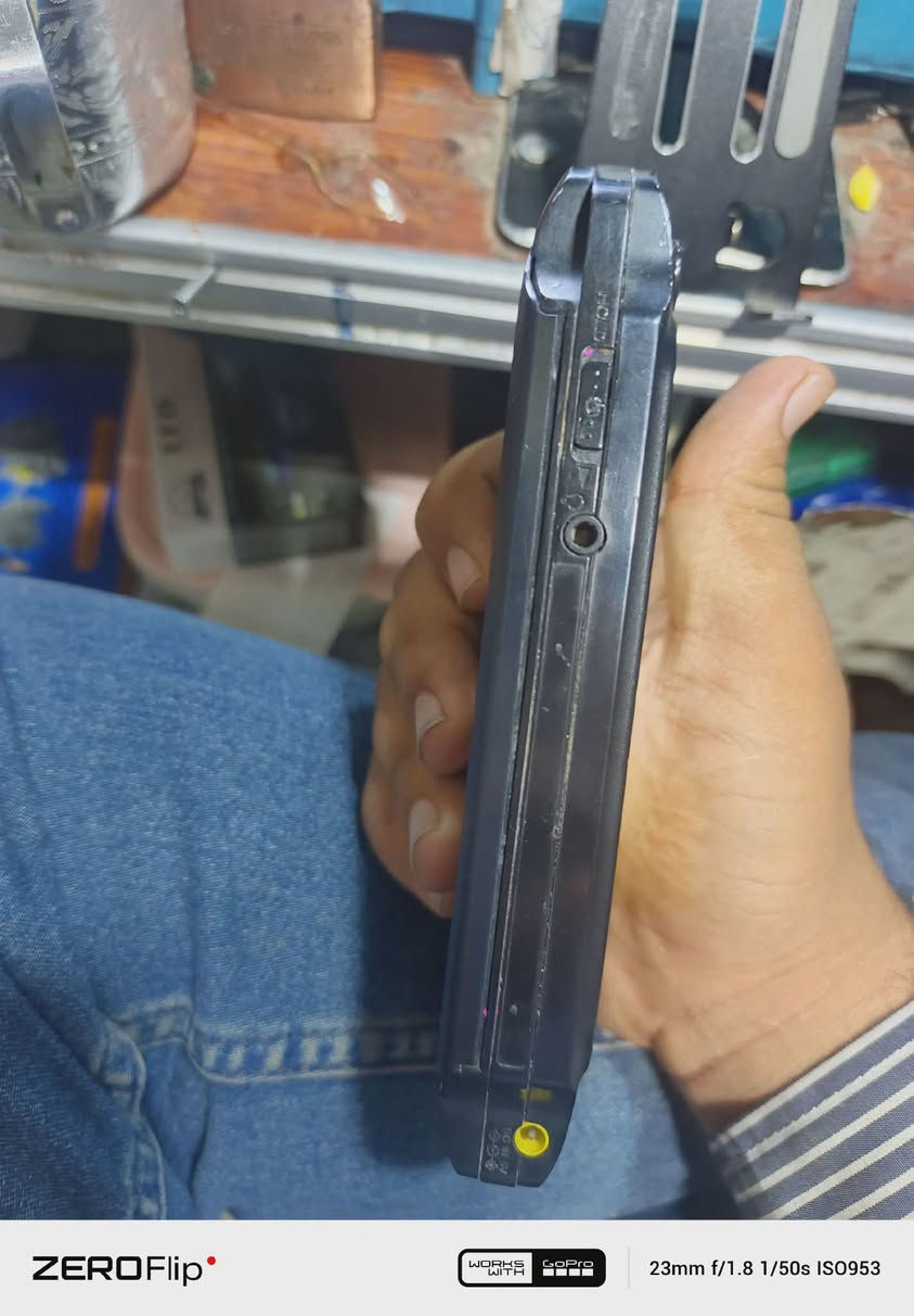 Psp street
جهاز لون اسود نظافة 70%
مهكر بي العاب 
بس جام في شوية شخت باقي بشرط
بدون شاحنة سعر 75 
توصیل موجود


**إذا كنت صاحب هذا الإعلان وتريد حذفه لأي سبب، رجاءا أرسل رسالة إلى الدعم الفني**