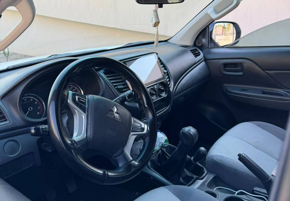 میستۆبۆشی L200 2021  دەبڵ اکسل 
120 هەزار کم ڕۆشتووە 
بی بۆیاغ بی سارد 
هەموو شتیک بە شەرت
 زۆر خاوینە دەرەجە یەکە

سعر : لە کۆمێنت داوای بکە ڕاستەوخۆ بۆت دێت 🤖 

ناونیشان ڕانیە سلیمانی
گێڕ و مەکینەی بەشەرت 
هیچ کێشەیەکی تێدا نییە 

ژمارەی خاوەنەکەی 
 ***********
***********
