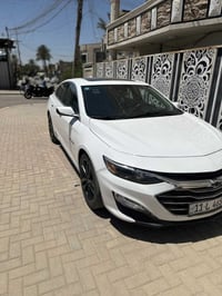 ماليبو 2023سيارة فول1/1بيها قطعه وحده صبغ سعرها145وبيها مجال لشراي مكا...