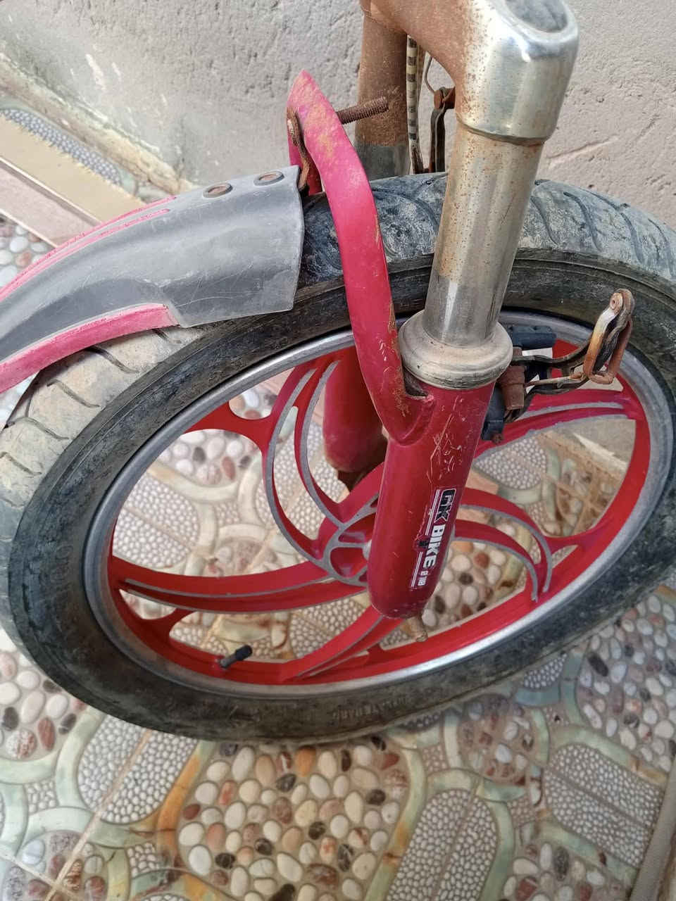 بسكل نضيف مابي شي لحد عمر 16 وبسعر مناسب


**إذا كنت صاحب هذا الإعلان وتريد حذفه لأي سبب، رجاءا أرسل رسالة إلى الدعم الفني**