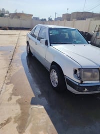 مرسيدس • ١٩٨٦ • محرك ٣٠٠٠