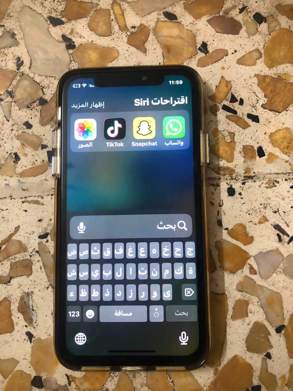 السلام عليكم عندي جهاز ايفون اكس للبيع جهاز نضيف بس نقص السماعه الفوك او ضهر جهاز يخبل ولله نضيف سعر ١٠٠بي مجال رقمي ***********وتساب فقط
