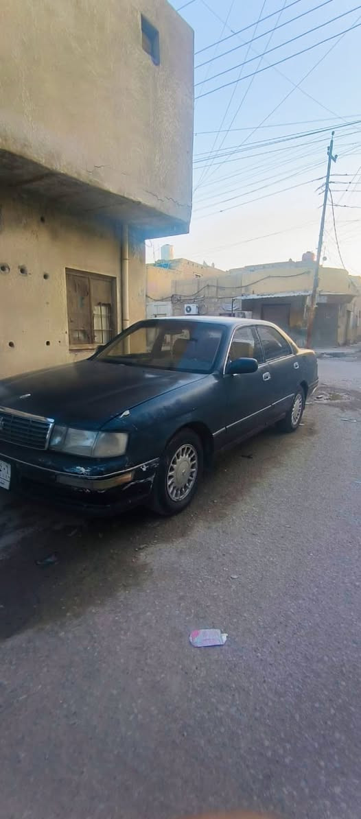 سلام عليكم اخوان 
سيارة بطة 94 لونها ازرق غير محدد
مكينه ثنين ونص السيارة بالناصريه مركز وراعيها موجود بسيد دخيل ويريد مداور  رقمها نجف السنويه منتهيه من ال19  علماً انو  بيها خطأ برقم القرص التصحيح عليه والمداور ع المشتري  السيارة لاكص ولانقل جثه بس بيها ضربة جنطة لكن ابيع كوم حديد سعرها 37$
عجبك سعرها تواصل وياي ماعجبك ادعيلنه بالتسهيل والله يرحم امواتك *********** واتساب
