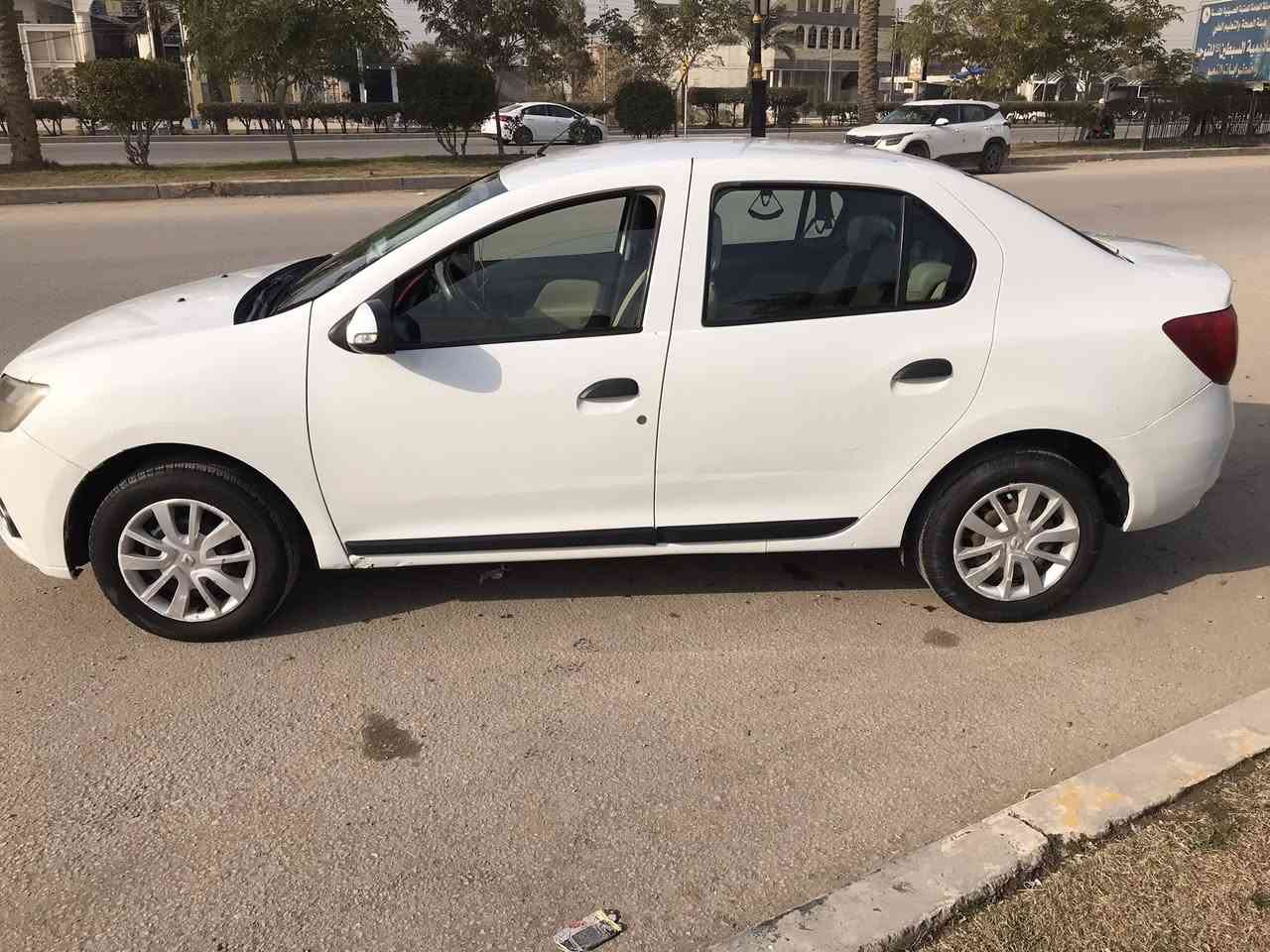 السلام عليكم
رينو سمبل موديل 2019 مكفوله من الصبغ والكير والمكينه مكفولات رقم نكليزي جديد باسمي كير اوتماتيك العنوان كربلاء 
السعر 87وبيها مجال 
***********
