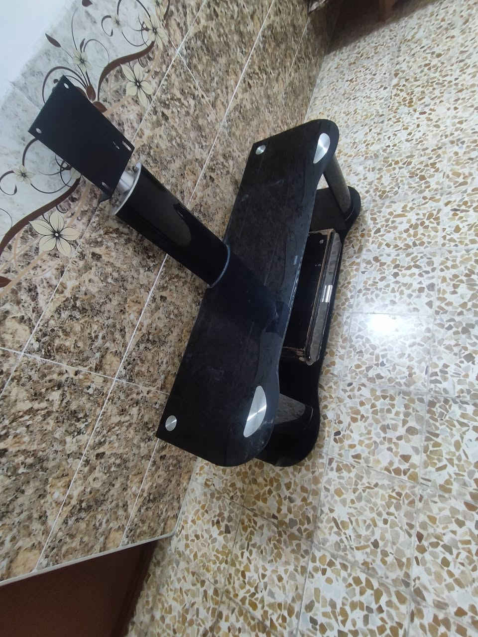 ميز بلازما
السعر 25 
للاستفيار ***********
