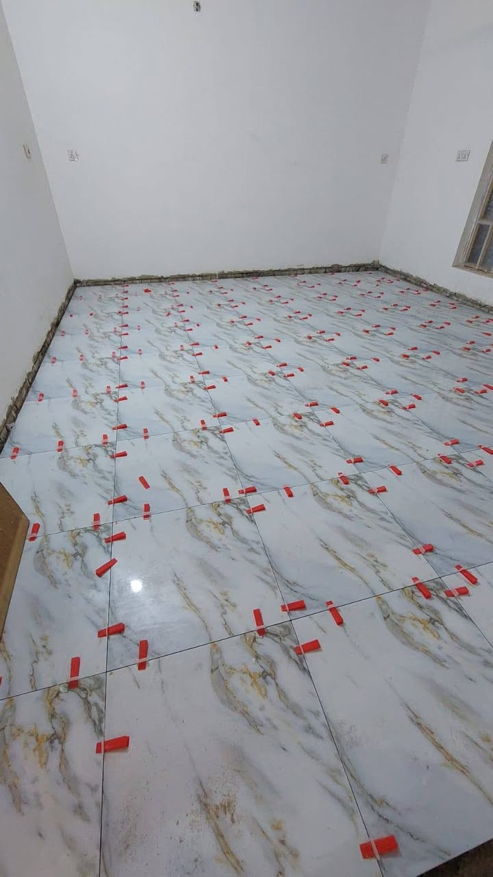 خلفه سيراميك مرمر بورسلين كاشي طابوك زجاجي متفرغ واتساب موجود *********** *********** واني بل خدمة
