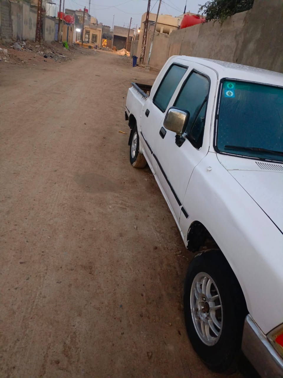 بيكم تيوته موديل 89 رقم نكليزي بصره سنويه 2030حداديه جديده كهربائيات كلهه شغاله عينه  كلهه شغاله دوشمه جديده ألسعر45 وبيه مجال مكان بصره ألزبير ***********
