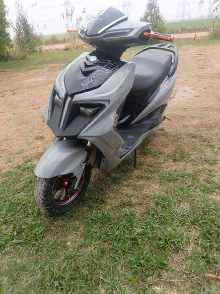 دراجه ماكس موديل 23 السعر 550 وبيها مجال العنوان واسط عزيزيه ***********
