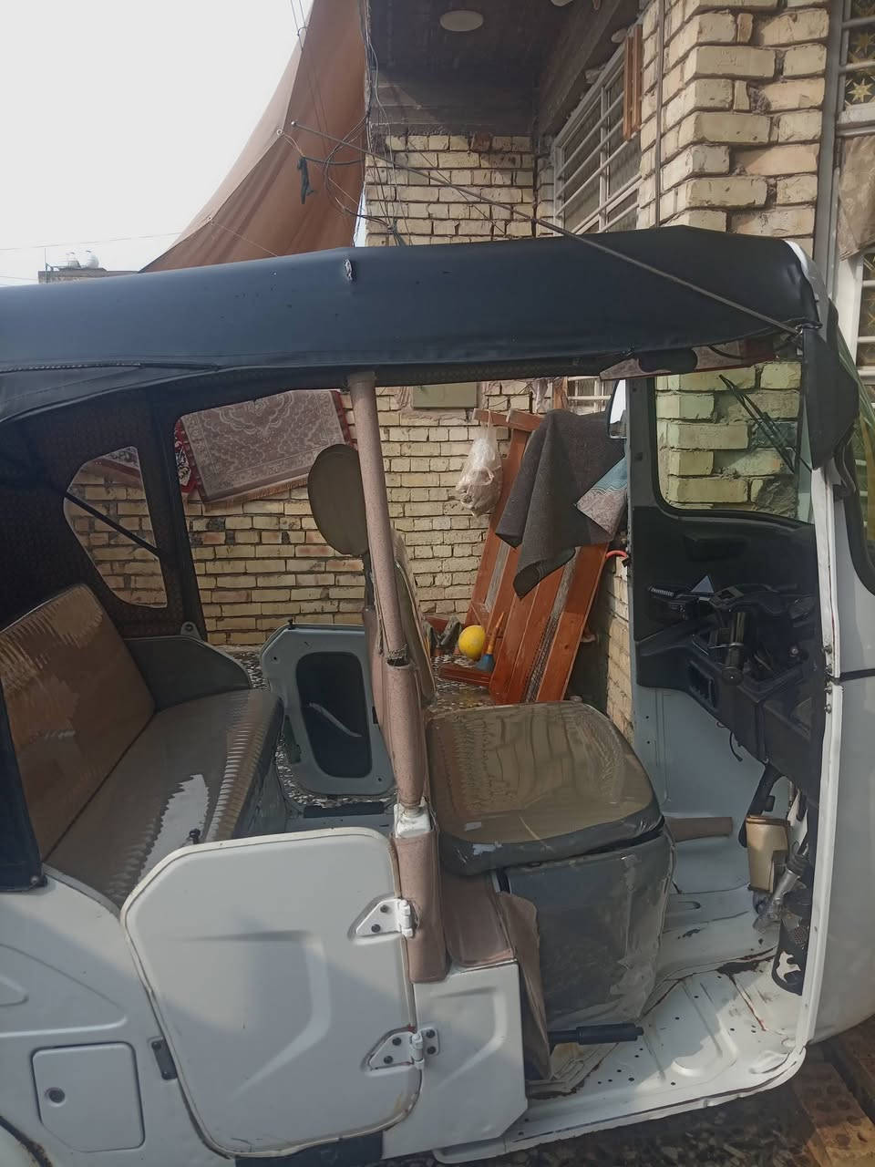 السلام عليكم شباب.. تكتك موديل 2021. الشهر 11..مكفوله لاظربه لاصبغ فقط جوانب قليل مصدعات.. ع وظعهن ممصلحهن.. تكتك جديده مامشتغله كلش قليل.. مكينه مفتوحه ومكفوله لاتنقيص لاتبخير والاكسل مكفول. تحويل ثاني يوم.. السعر ب7 ملاين و750 للتواصل ع هذه رقم ***********
