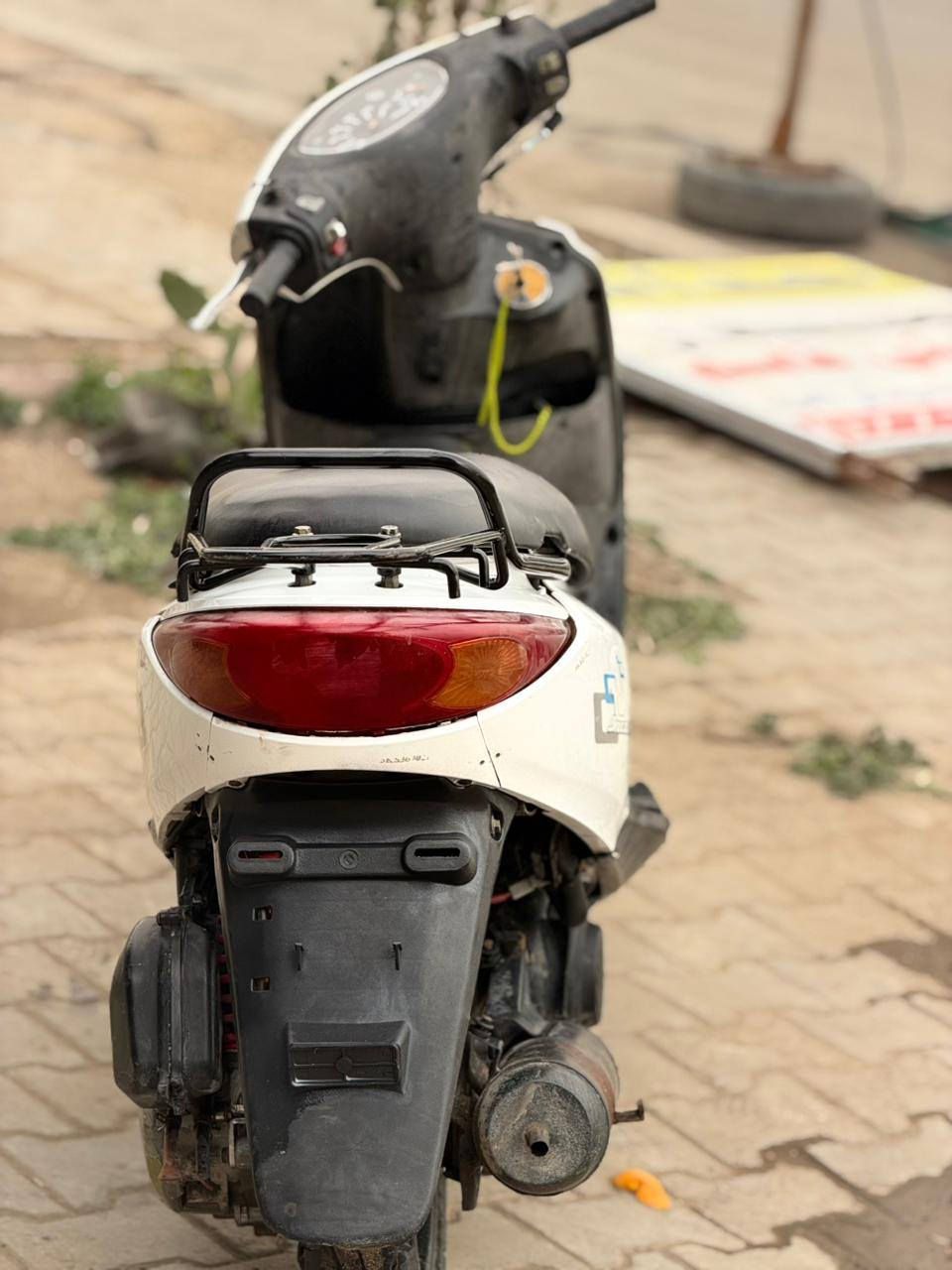 بريز ١٤٠ كاملة خير من الله ب ٢٥٠ بيها مجال بسيط مكاني الطالبية
*********** بغداد, العراق
