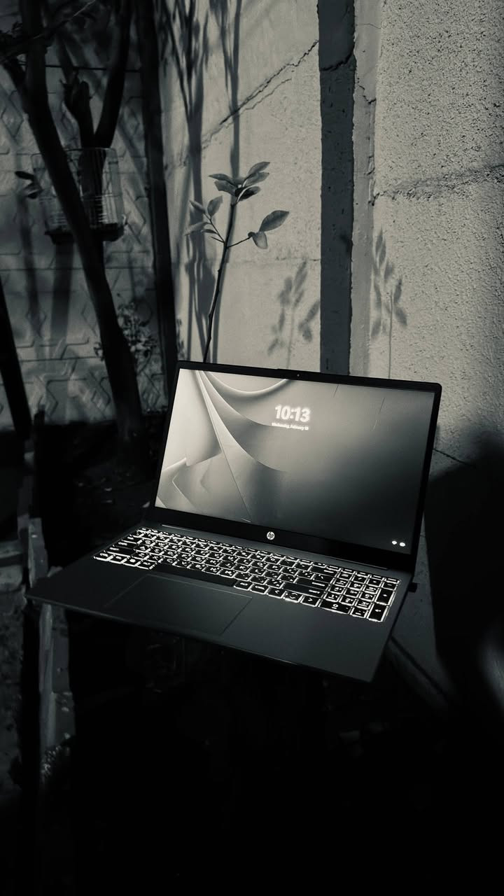 HP Laptop 15-fd0000ne 15.6" FHD - Core 5 120U - 8GB RAM - 512GB SSD لابتوب للبيع
 
استخدام شهر فقط

مواصفات: 
Intel® Core™ 5 120U
Intel® Iris® Xᶱ Graphics
8 GB DDR4-3200 MT/s (1 x 8 GB)
512 GB PCIe® NVMe™ M.2 SSD
15.6" diagonal, FHD (1920 x 1080), IPS, micro-edge, anti-glare, 250 nits, 45% NTSC
السعر: 550 الف وبي مجال
المكان الموصل
يوجد توصيل


**إذا كنت صاحب هذا الإعلان وتريد حذفه لأي سبب، رجاءا أرسل رسالة إلى الدعم الفني**