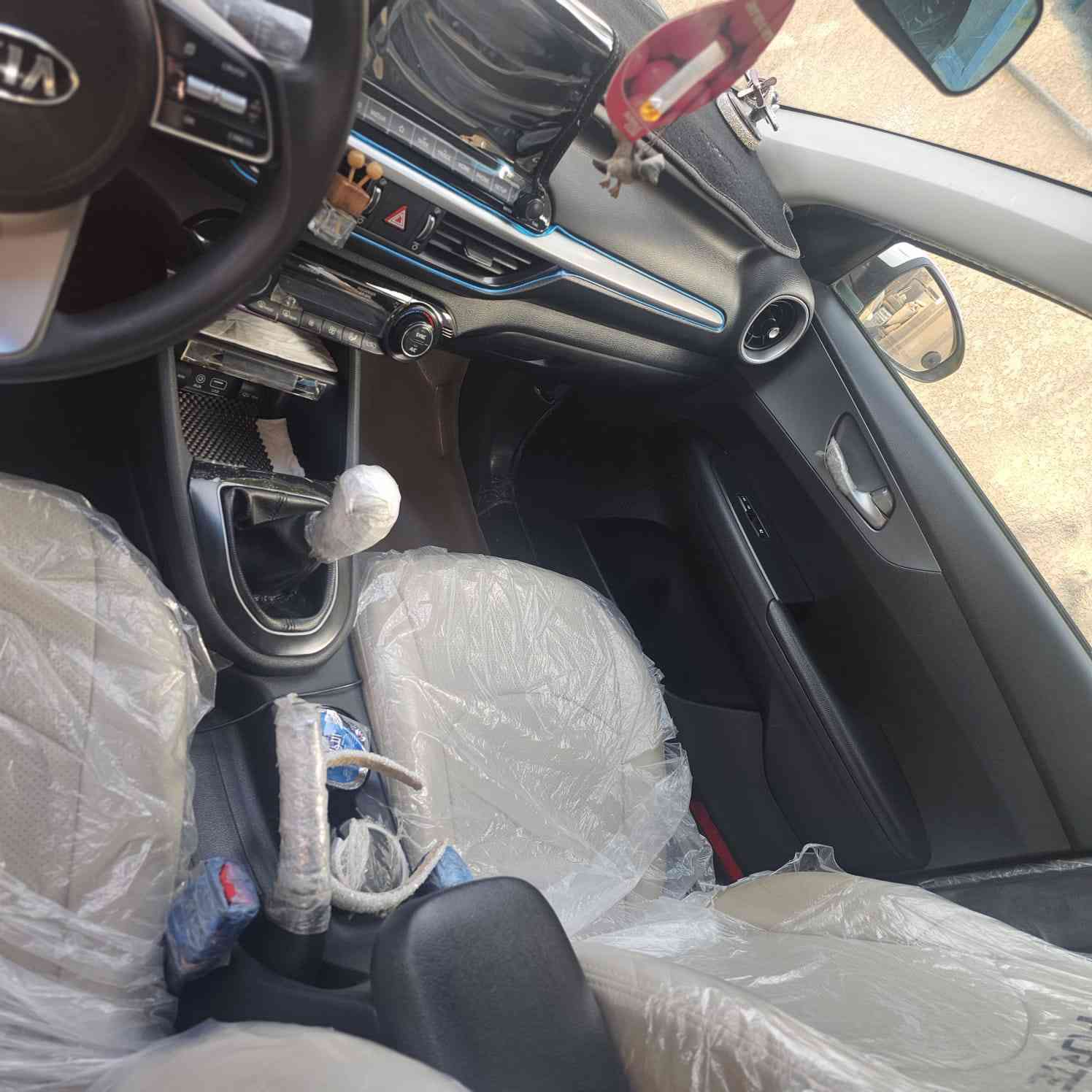 السلام عليكم
كيا فورتي 2019
رقم بغداد
السياره جديده
السياره بأسمي بيهه بابين نفسهن مصلحات بدون دواخل السياره جديده كل نقص مابيهه كير عادي
بس بابين وايرباك كشن طاك السياره لا دشبول ولا ستيرن طاك
السعر 135 وبيهه مجال بسيط
رقم الهاتف:***********
واتساب:***********
النعوان بابل المسيب
