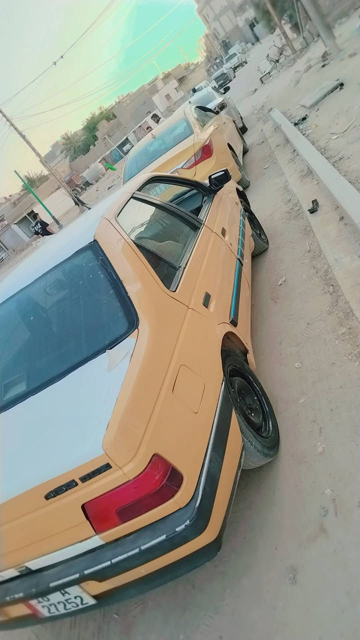 بيجو 405 موديل 2012 سياره خير من الله حلوه سياره تبريد عوزه كمبريسر سعره ٢٥ وبيه مجال رقمه نجف انكليزي جديد رعيه بلنجف يريد تحويل مكان سياره البصره الزبير رقم ***********
