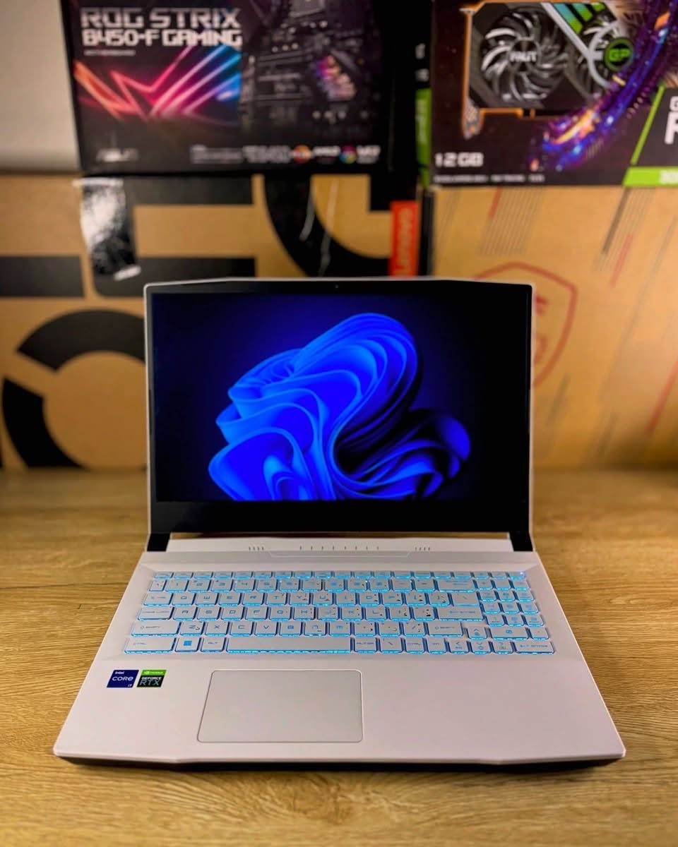 الأبيض الجميل Msi sword
لابتوب الگيمنك Msi sword 15
بشكل انيق وعصري 🔥
الجهاز شرق اوسط✅️
System specifications: 
Core i7 11800H 4.6GHZ ✅
Nvidia RTX 3050Ti (نسخةTi 🔥)
16GB DDR4 3200MHZ
512 SSD Nvme M.2
1TB HHD 
15.6 FHD IPS 144hz Anti-Glare 
Light blue keyboard backlit 🩵

حالة الجهاز: مستخدم بحاله جديد 

السعر: 885 الف فقط ✅

ضمان حقيقي للجهاز💯

 توصيل لجميع محافظات العراق
موجود استلام مباشر مكاني كربلاء الهنديه 

للاستفسار التواصل على البيج او الاتصال على الرقم 

*********** - متوفر واتساب
