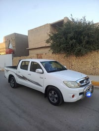 بـيك اب هايلوكس موديـل 2011كويتي شاصي 19 سياره جديده بمعنه الكلمه مكفٕ...