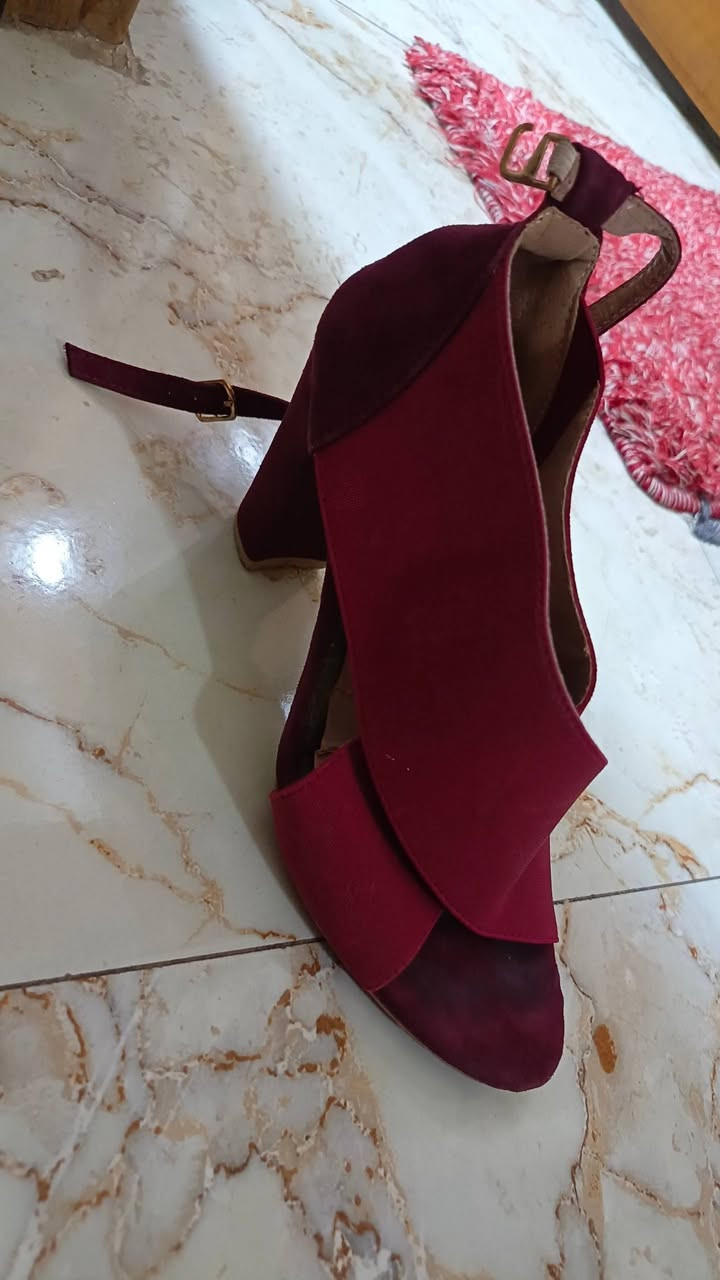 سعر القطعه5 آلاف فقط


**إذا كنت صاحب هذا الإعلان وتريد حذفه لأي سبب، رجاءا أرسل رسالة إلى الدعم الفني**